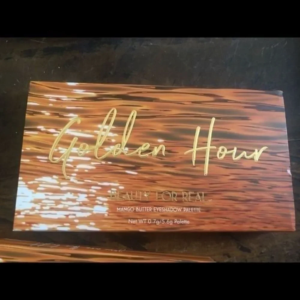 NWT. Golden Hour mango butter eyeshadow palette
